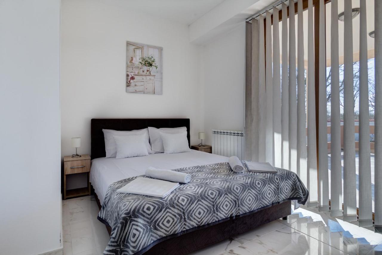 Stars Residence Petrovac エクステリア 写真