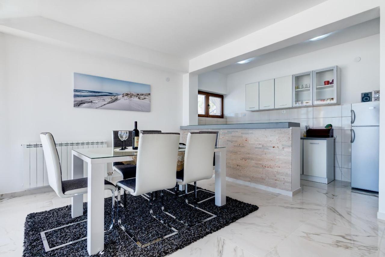 Stars Residence Petrovac エクステリア 写真