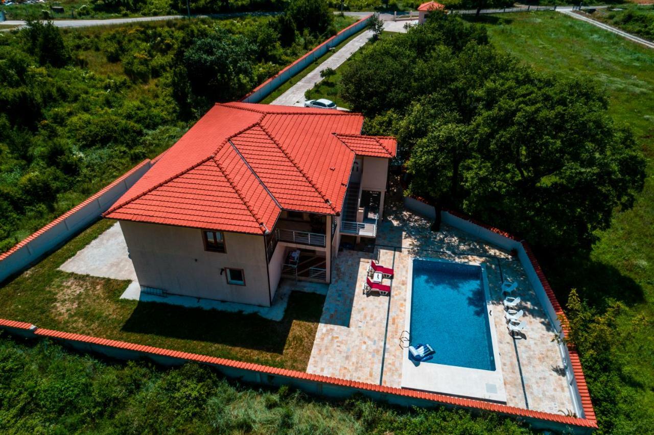 Stars Residence Petrovac エクステリア 写真