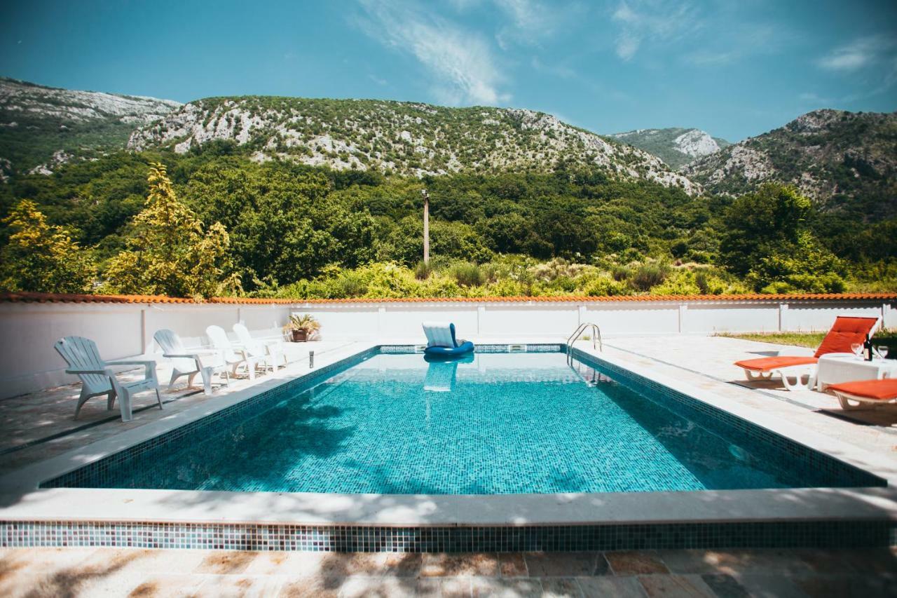 Stars Residence Petrovac エクステリア 写真