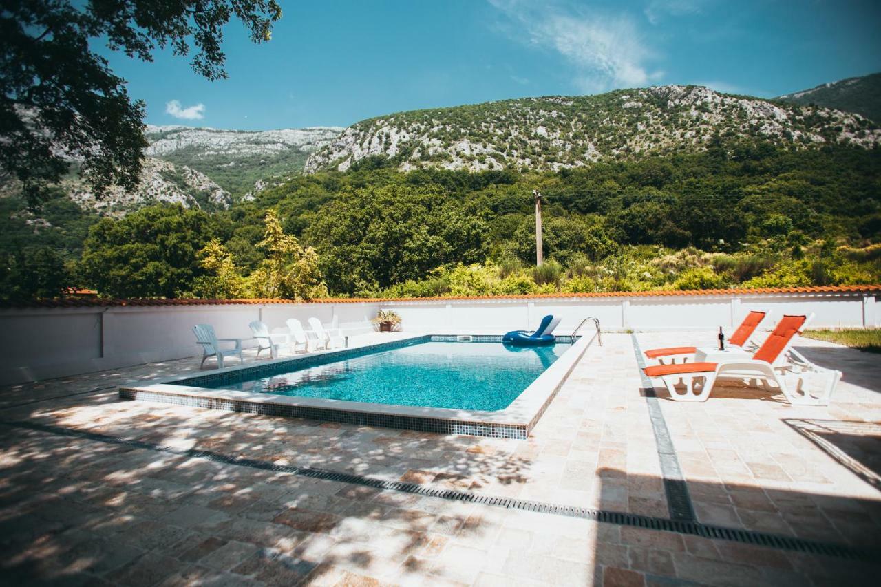 Stars Residence Petrovac エクステリア 写真